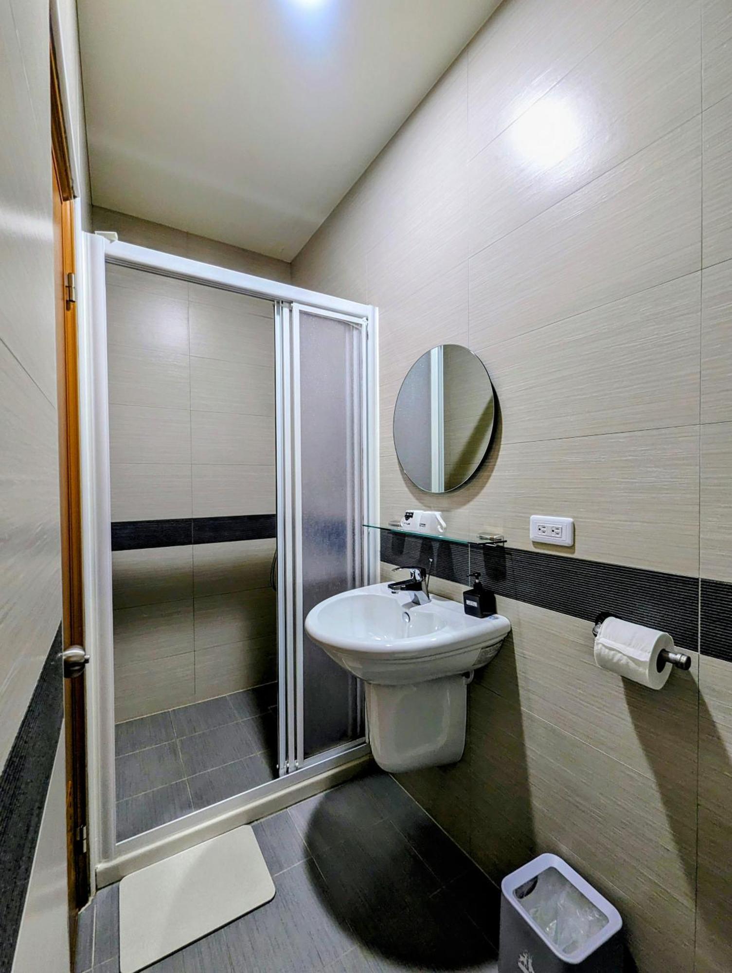 40Inn Backpackers Warehouse Taitung الغرفة الصورة